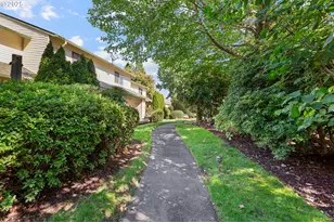 413 N Hayden Bay Dr, Portland, OR 97217 - Photo 21