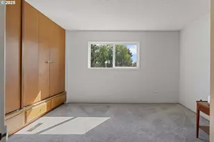 413 N Hayden Bay Dr, Portland, OR 97217 - Photo 19