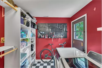 9760 SW Inglewood Pl, Portland, OR 97225 - Photo 27