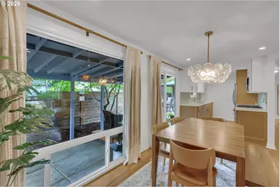 9760 SW Inglewood Pl, Portland, OR 97225 - Photo 9