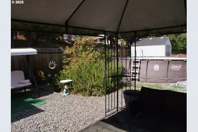 193 Owyhee Ln, Roseburg, OR 97471 - Photo 23