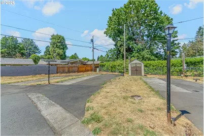 1523 SE 162nd Ave #33, Portland, OR 97233 - Photo 9