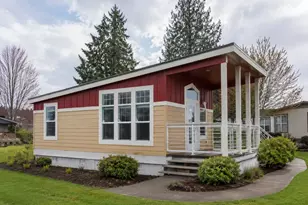 1523 SE 162nd Ave, Portland, OR 97233 - Photo 3