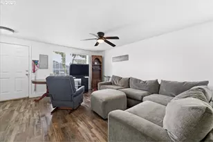 1802 NW 3rd St, Battle Ground, WA 98604 - Photo 3