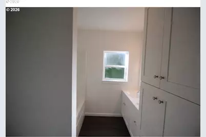 186 SW Rainbow Ave, Dallas, OR 97338 - Photo 11