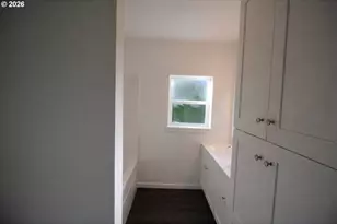 186 SW Rainbow Ave, Dallas, OR 97338 - Photo 11