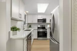 11575 SW Crown Ct, King City, OR 97224 - Photo 11