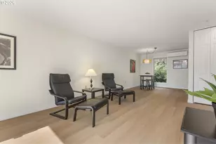 11575 SW Crown Ct, King City, OR 97224 - Photo 5