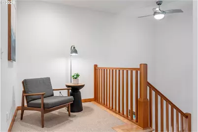 811 9th St, Hood River, OR 97031 - Photo 21
