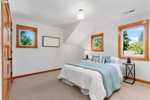 811 9th St, Hood River, OR 97031 - Photo 29
