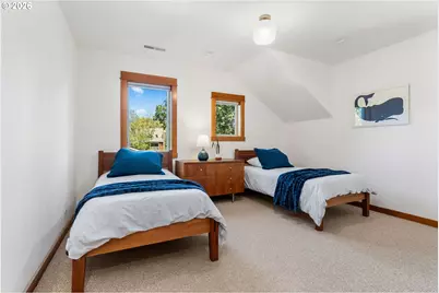 811 9th St, Hood River, OR 97031 - Photo 31
