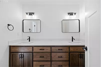 65 Bangle Ct, Cottage Grove, OR 97424 - Photo 25