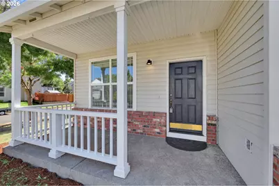 3906 Century Dr, Eugene, OR 97402 - Photo 3