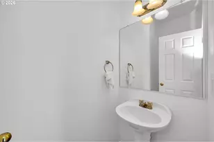 3906 Century Dr, Eugene, OR 97402 - Photo 13