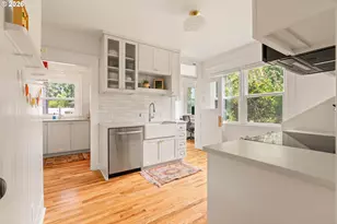 6221 SE Morrison St, Portland, OR 97215 - Photo 17