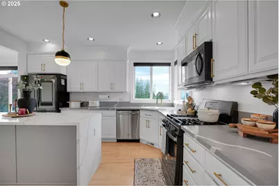 10072 SE Wyndham Way, Happy Valley, OR 97086 - Photo 11