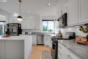 10072 SE Wyndham Way, Happy Valley, OR 97086 - Photo 11