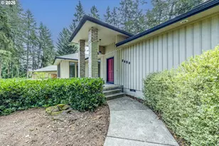 2650 Bowmont Dr, Eugene, OR 97405 - Photo 3