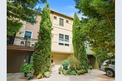 2845 SE Schiller St, Portland, OR 97202 - Photo 1
