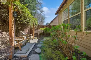 13213 SW Deergrove Ln, Portland, OR 97224 - Photo 39