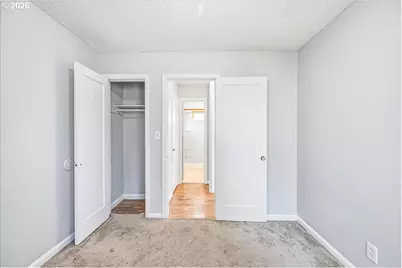 7404 NE Hassalo St, Portland, OR 97213 - Photo 9