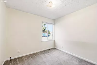 7404 NE Hassalo St, Portland, OR 97213 - Photo 17