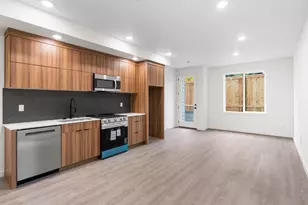 1316 NE 46th Ave, Portland, OR 97213 - Photo 3