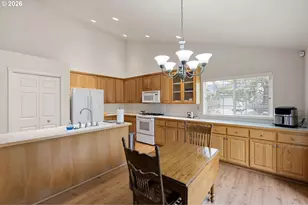 3928 Hyacinth St, Eugene, OR 97404 - Photo 7
