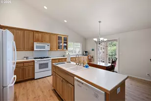3928 Hyacinth St, Eugene, OR 97404 - Photo 5