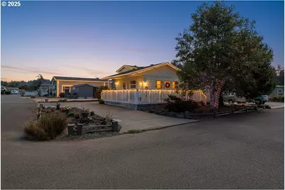 4 Creek Ln, Lakeside, OR 97449 - Photo 3