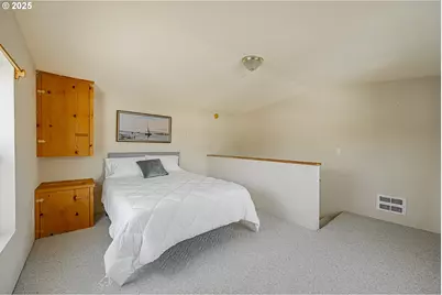 4 Creek Ln, Lakeside, OR 97449 - Photo 23