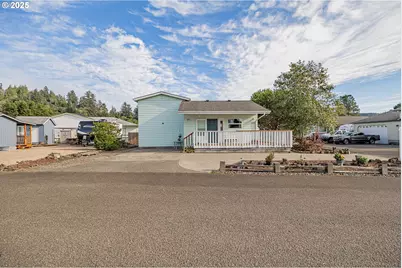 4 Creek Ln, Lakeside, OR 97449 - Photo 27