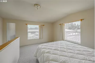 4 Creek Ln, Lakeside, OR 97449 - Photo 25