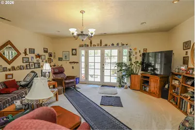 177 NE Lombardy Dr, Roseburg, OR 97470 - Photo 31