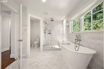 4061 SW Greenleaf Dr, Portland, OR 97221 - Photo 27