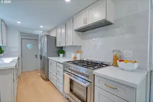 8821 SE 58th Dr, Portland, OR 97206 - Photo 13