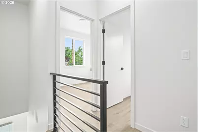 4690 N Congress Ave, Portland, OR 97217 - Photo 13