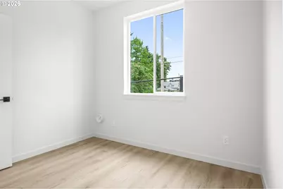 4690 N Congress Ave, Portland, OR 97217 - Photo 17