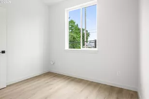 4690 N Congress Ave, Portland, OR 97217 - Photo 17