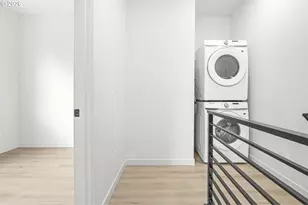 4690 N Congress Ave, Portland, OR 97217 - Photo 15