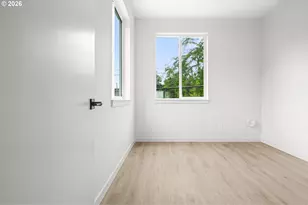 4690 N Congress Ave, Portland, OR 97217 - Photo 19