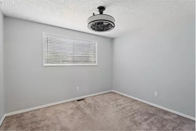 19255 Whitney Ln, Oregon City, OR 97045 - Photo 21