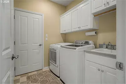 19955 SW 60th Ave, Tualatin, OR 97062 - Photo 29