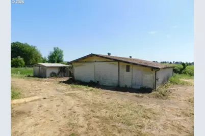 888 Meadows Ln, Jefferson, OR 97352 - Photo 35