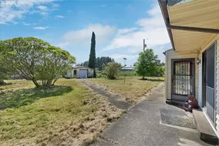 888 Meadows Ln, Jefferson, OR 97352 - Photo 37