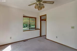 888 Meadows Ln, Jefferson, OR 97352 - Photo 11