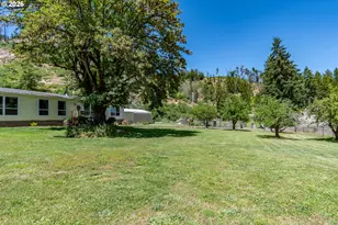 5833 Hubbard Creek Rd, Umpqua, OR 97486 - Photo 35