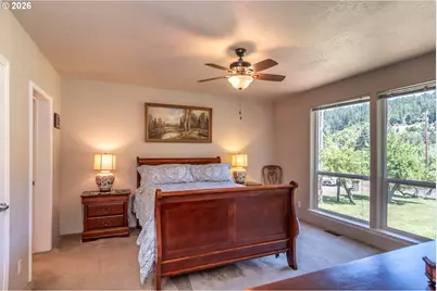 5833 Hubbard Creek Rd, Umpqua, OR 97486 - Photo 15