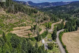 5833 Hubbard Creek Rd, Umpqua, OR 97486 - Photo 45