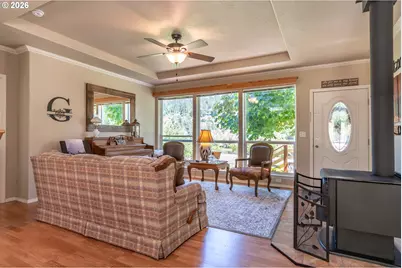 5833 Hubbard Creek Rd, Umpqua, OR 97486 - Photo 5